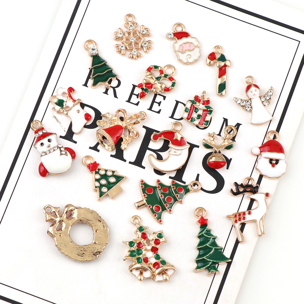 10 Pieces / Bag Christmas Tree Oil Drop Alloy Pendant Hot Sale Christmas Series Accessories DIY Bracelet Pendant