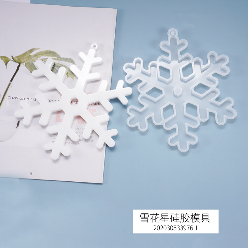 DIY Crystal Glue Drop Mold Snowflake Listing Christmas Theme Snow Ornament Pendant Decoration Silicone Mold
