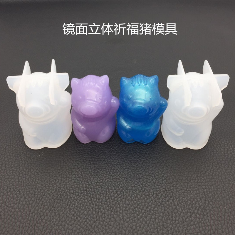 DIY Crystal Drop Glue 3D Mirror Blessing Pig Mold Aromatherapy Gypsum Perfume Stone Hand Decorated Baking Silicon