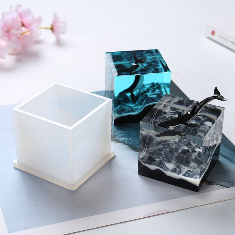 DIY Crystal Gutta Percha Whale Drop Ocean Landscape Square Ornaments Transparent 5cm Cube Silicone Mold
