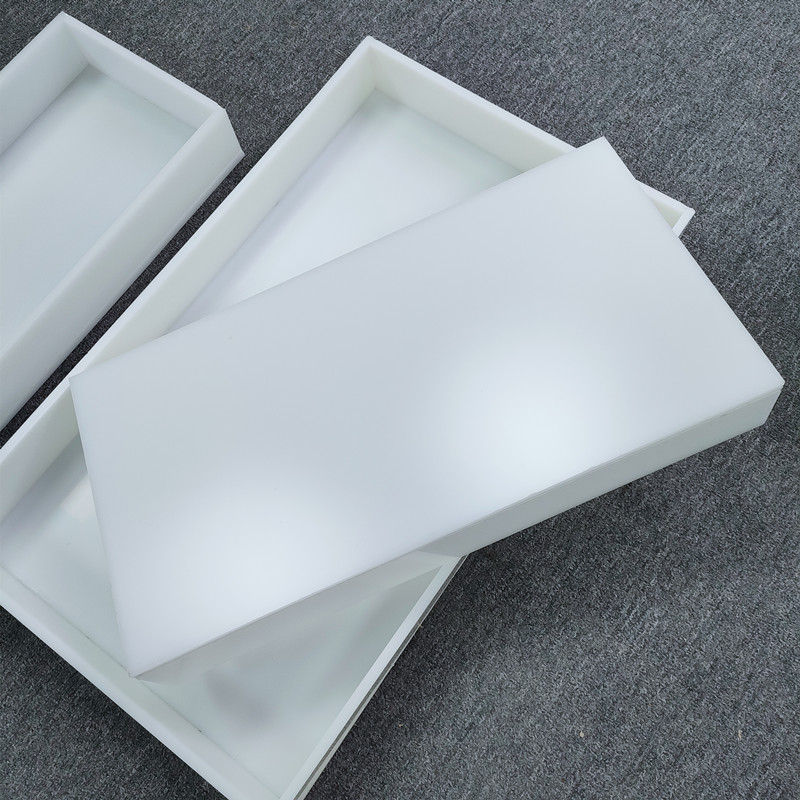 Customize square and round HDPE molds in any size.